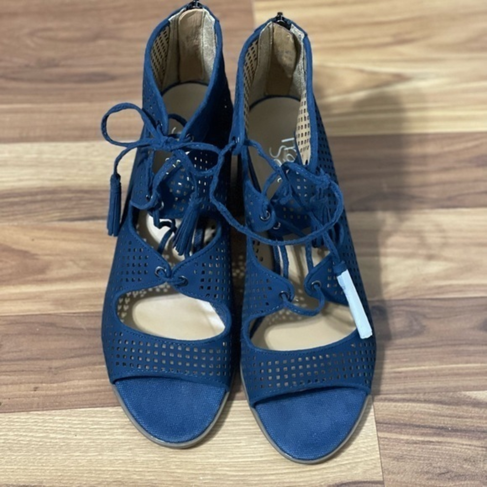 Franco Sarto 7M Leather Honolulu Heeled Sandal